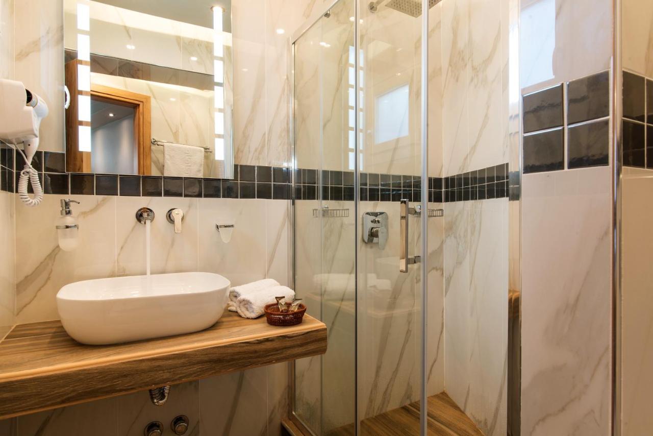 Angelica'S Deluxe Rooms In Adamas Экстерьер фото