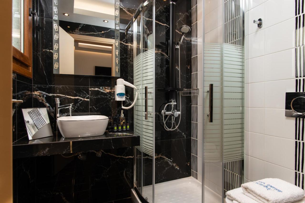 Angelica'S Deluxe Rooms In Adamas Экстерьер фото